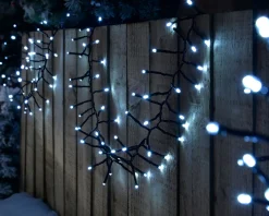WeRChristmas 240 Chasing Cluster Light String, Bright White