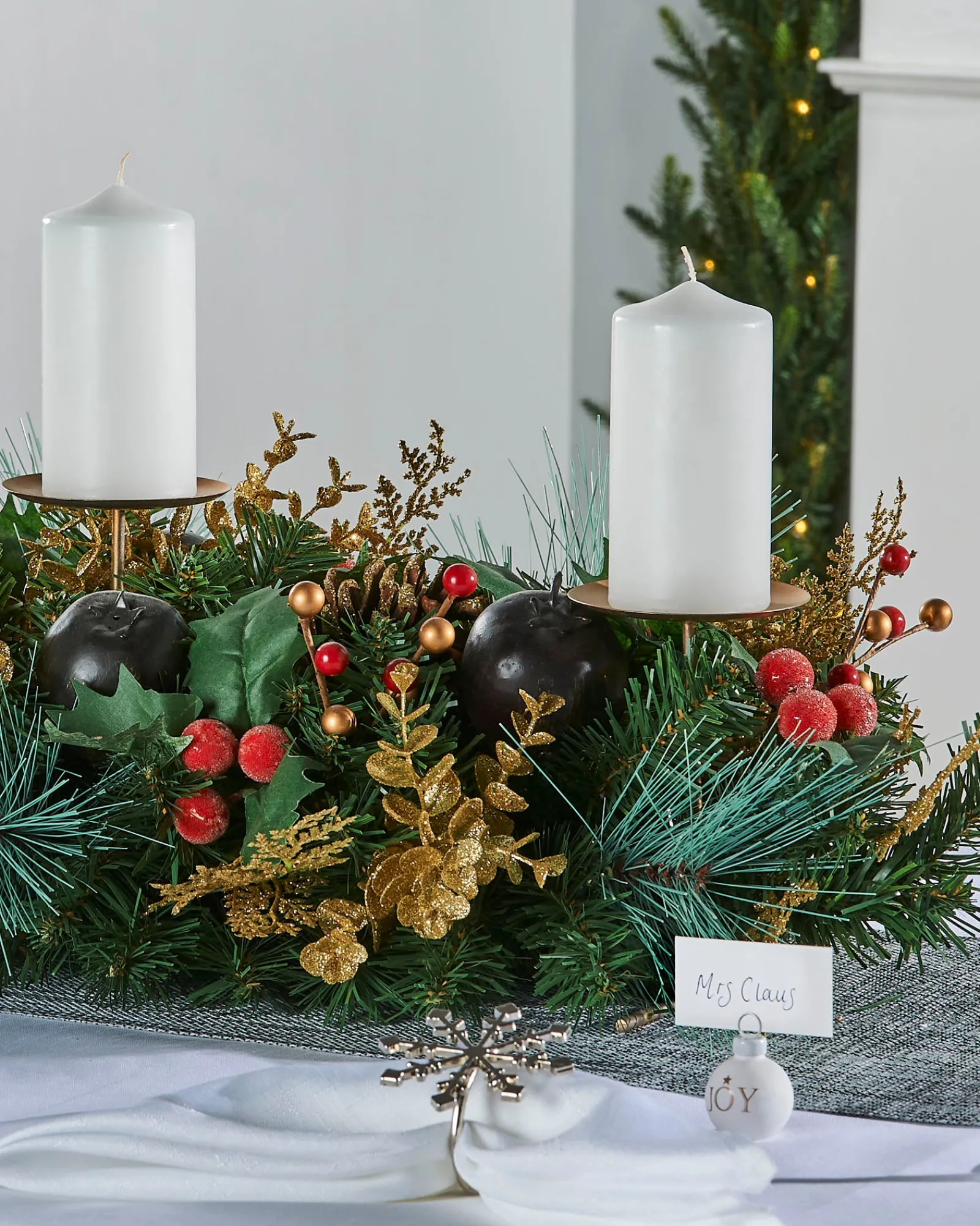 WeRChristmas 3 Pillar Decorated Garland Candle Holder, 76 Cm