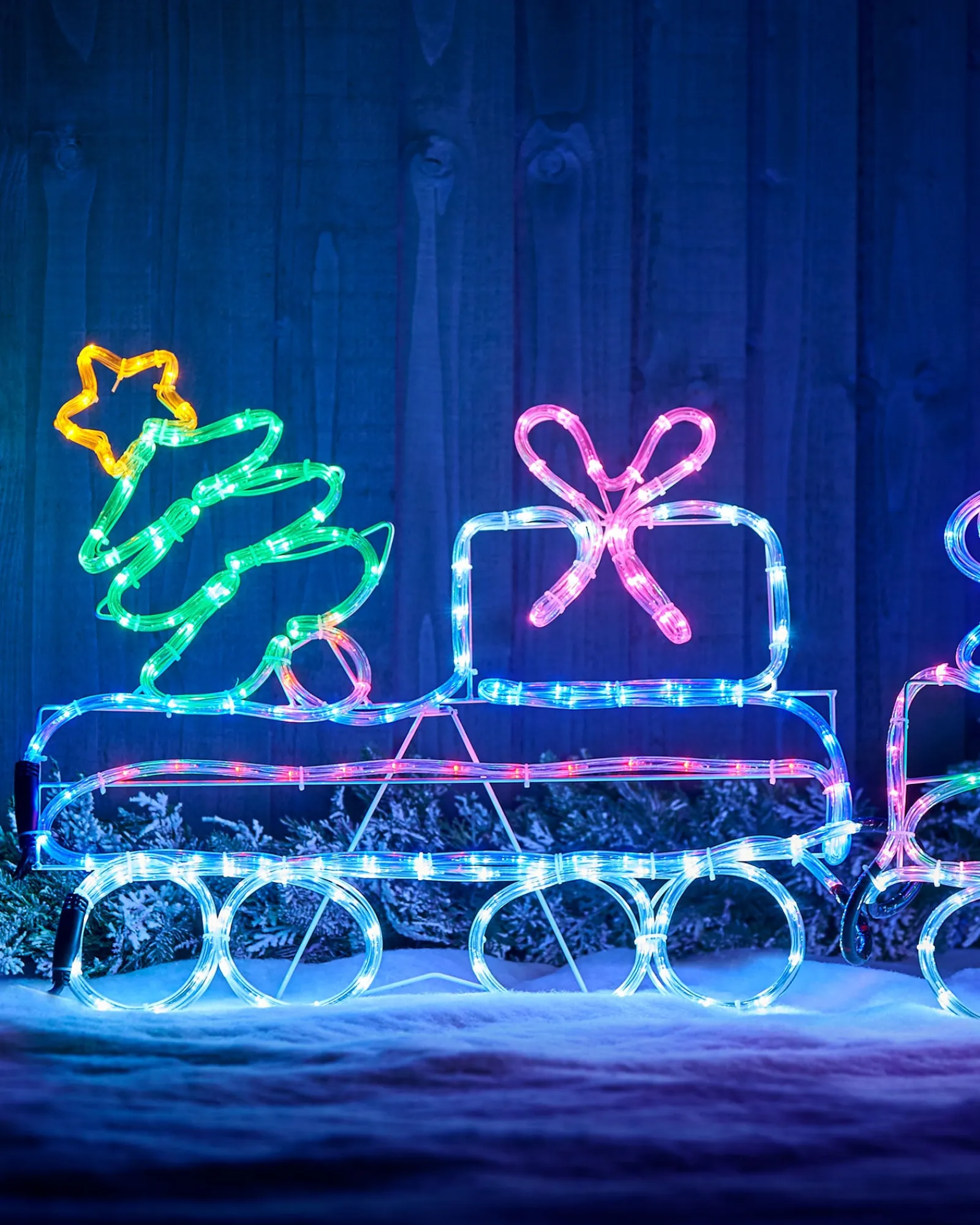 WeRChristmas Animated LED Train Rope Light Silhouette, 2.3 M