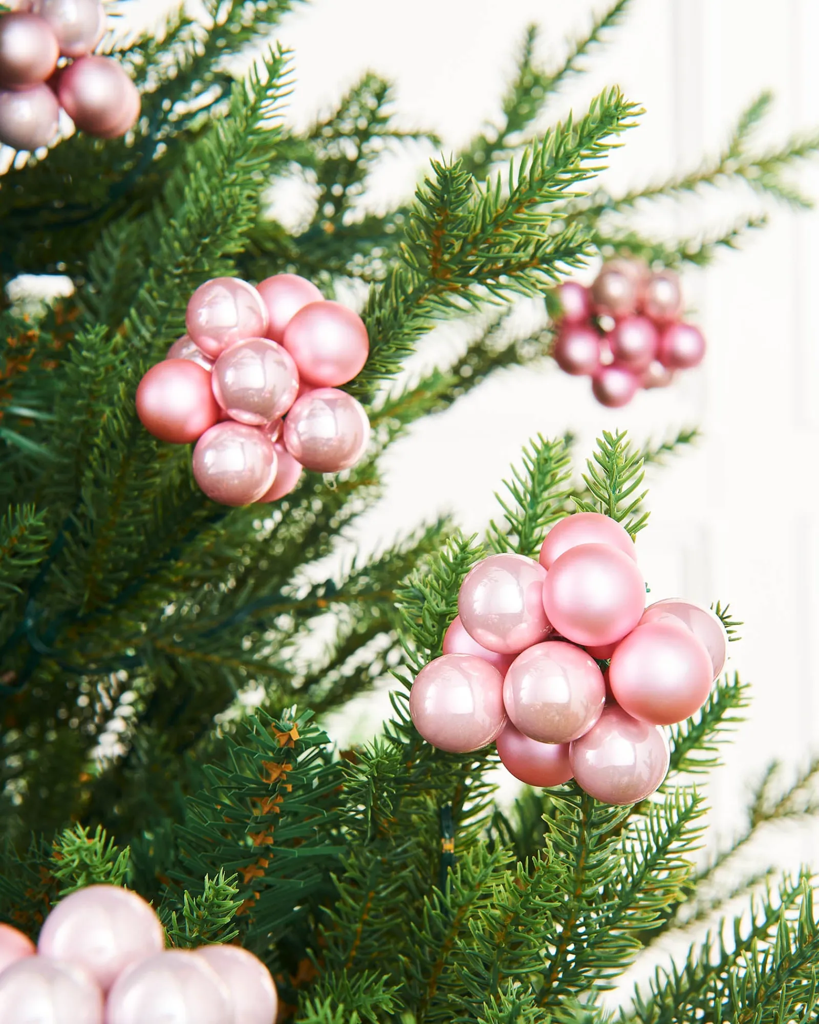 WeRChristmas Baby Pink Glass Berry Cluster Baubles, 10 Pack