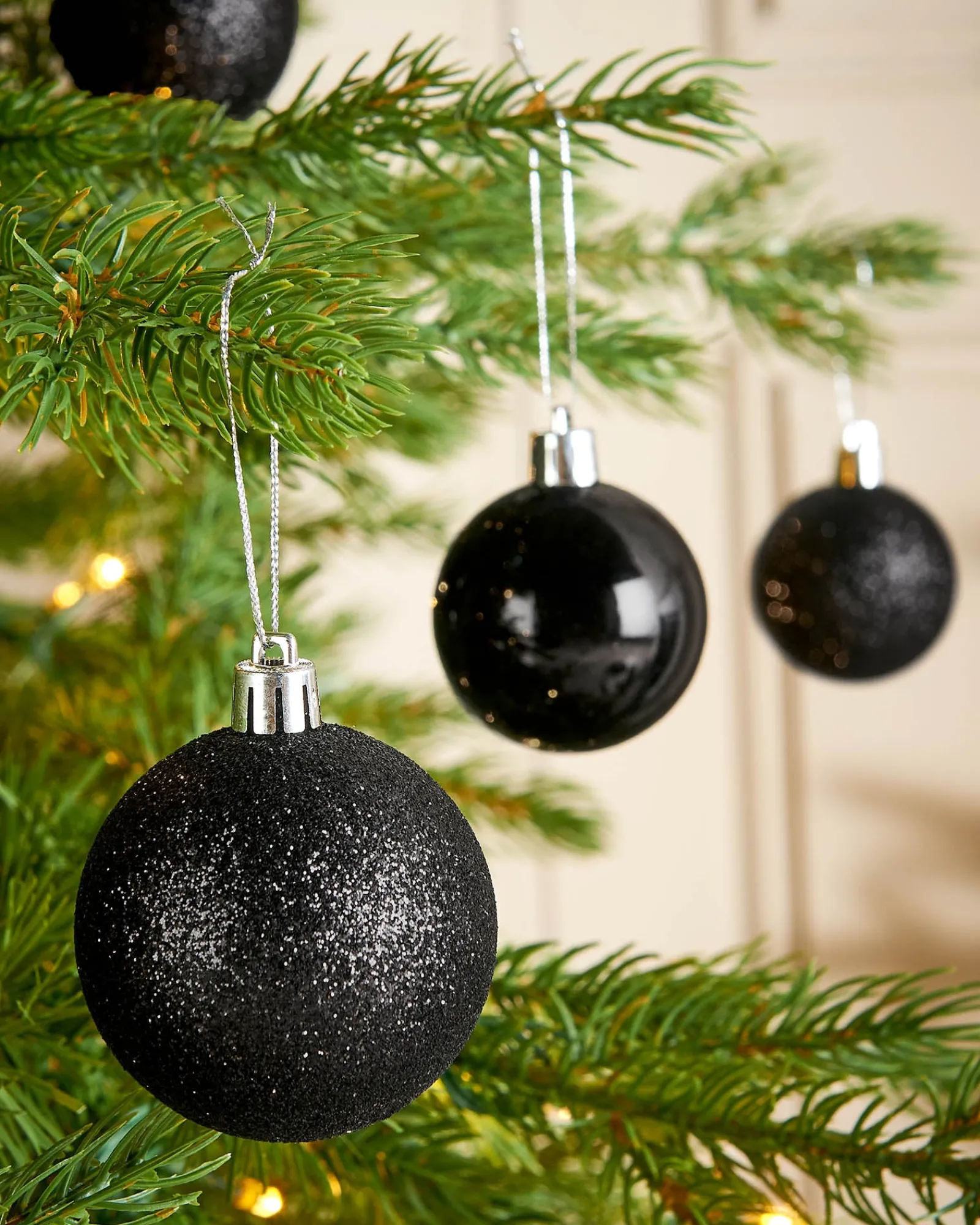 WeRChristmas Black Shatterproof Bauble, 50 Pack