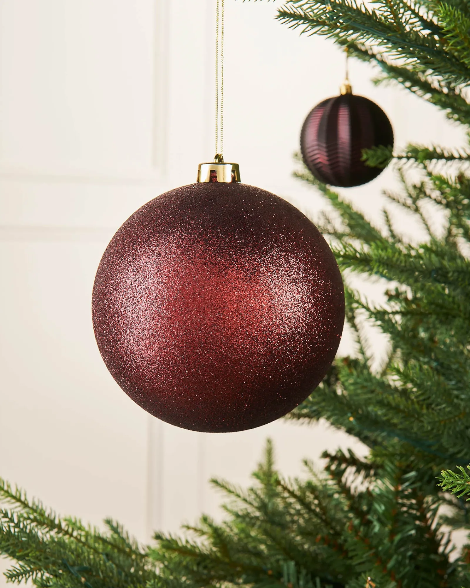 WeRChristmas Burgundy Large Glitter Shatterproof Bauble, 15 Cm