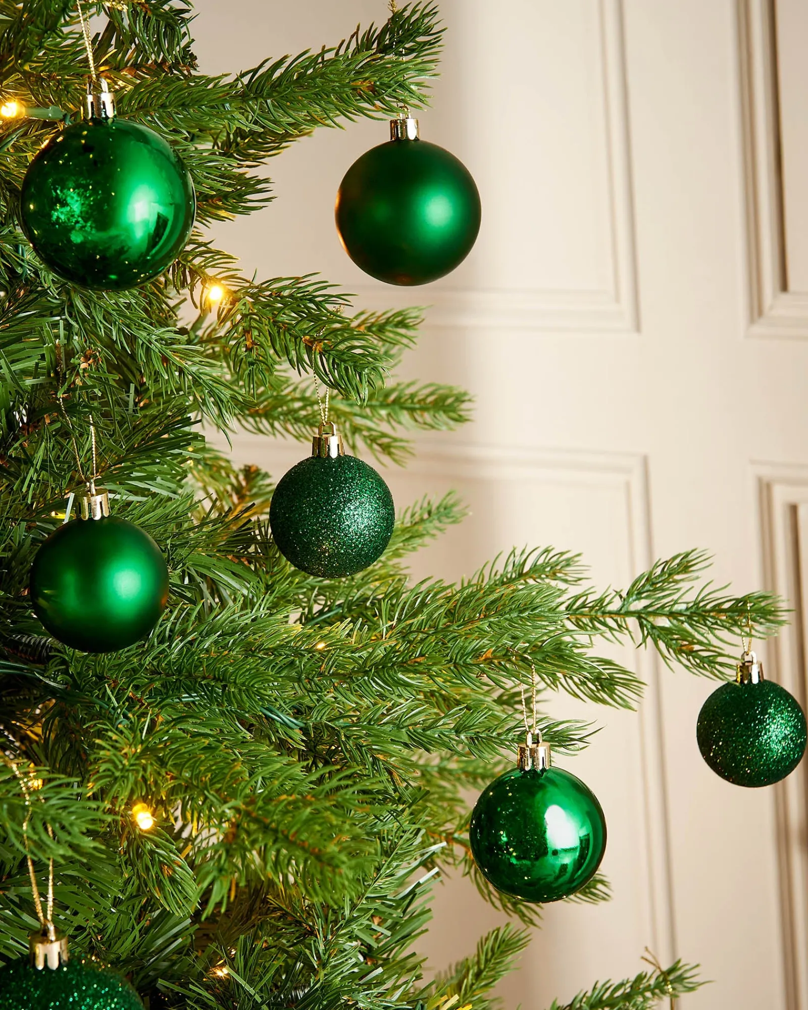 WeRChristmas Christmas Green Shatterproof Bauble, 50 Pack