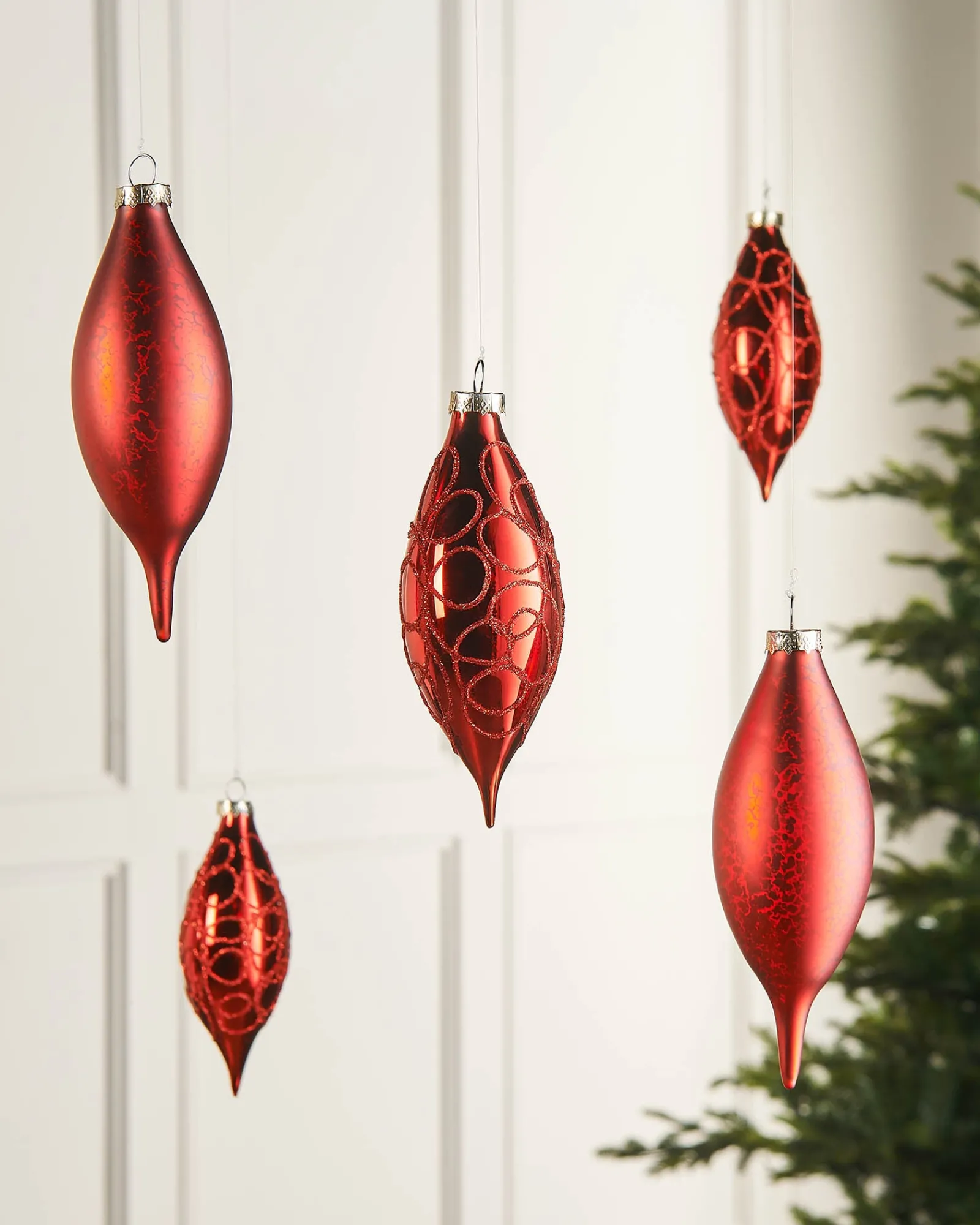 WeRChristmas Christmas Red Glass Baubles, 5 Pack, 15 Cm