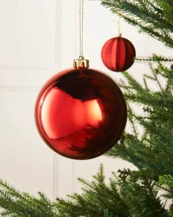 WeRChristmas Christmas Red Large Gloss Shatterproof Bauble, 15 Cm