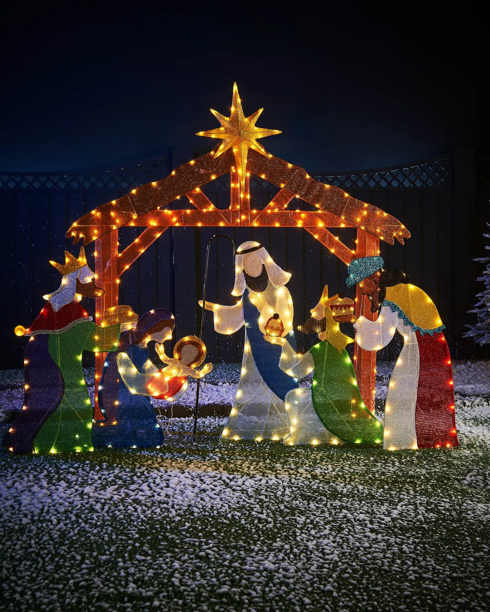 WeRChristmas 2D Tinsel Nativity Scene Silhouette