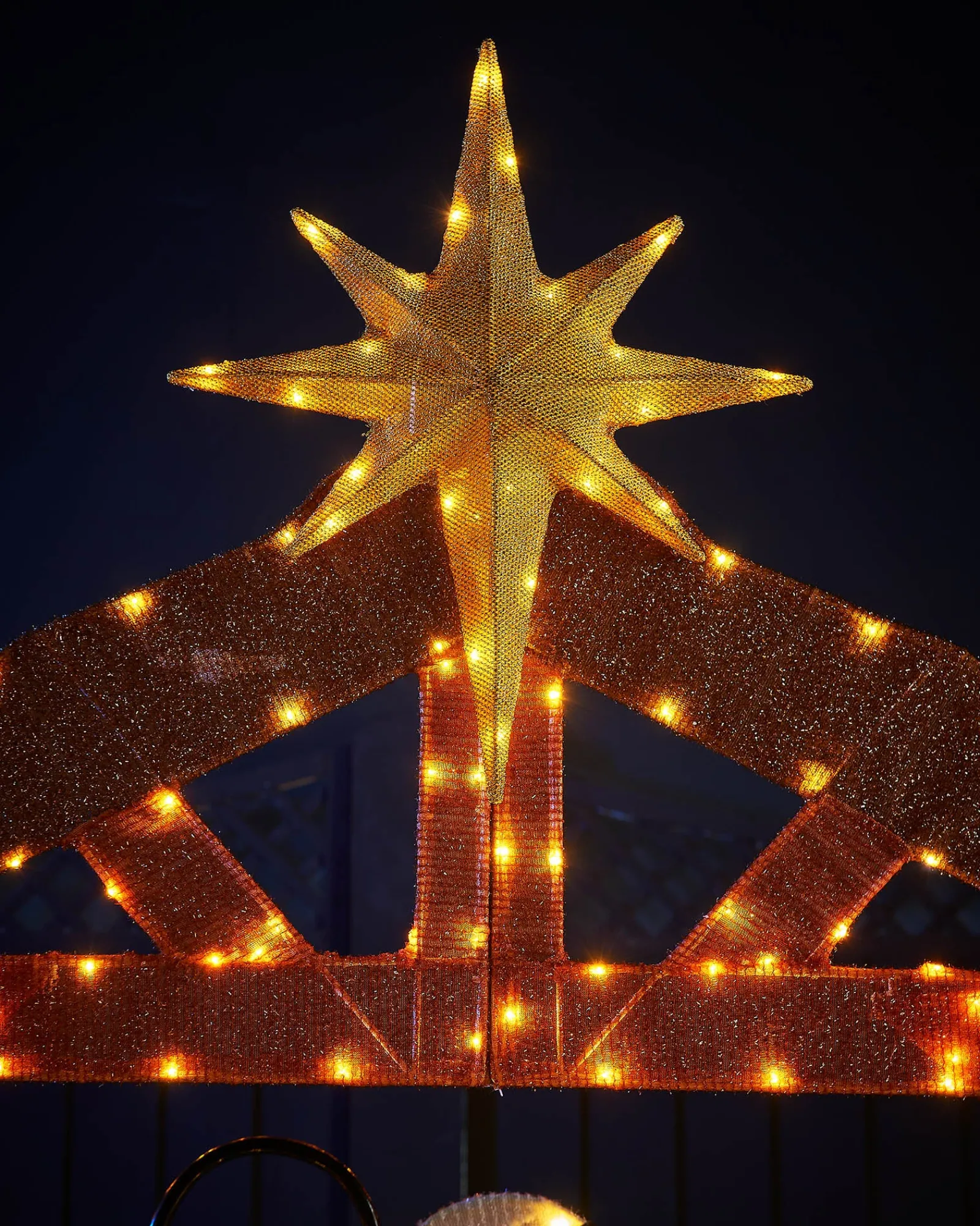 WeRChristmas 2D Tinsel Nativity Scene Silhouette