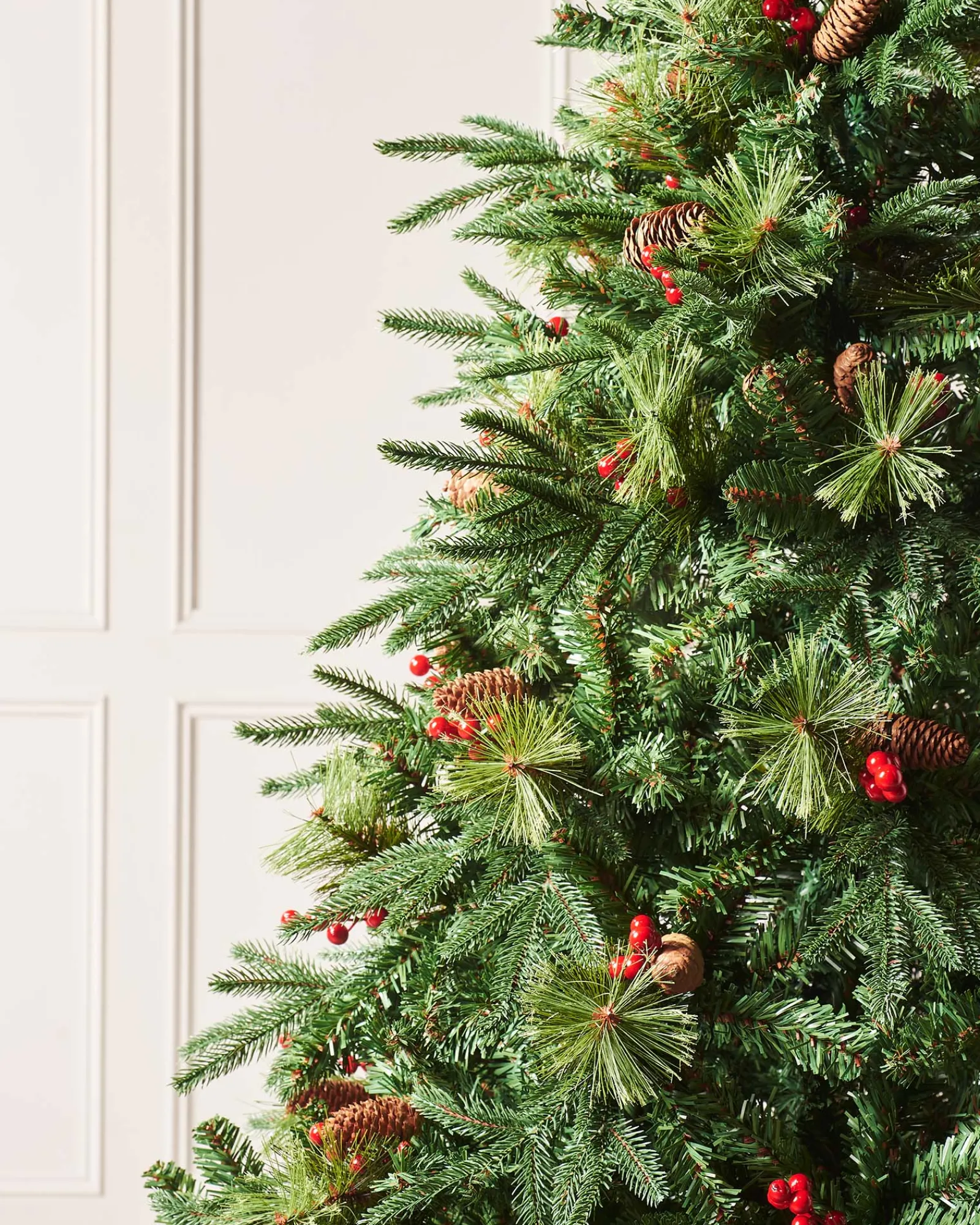 WeRChristmas Decorated Mixed Tip Berries & Pinecones Christmas Tree, 7 Ft