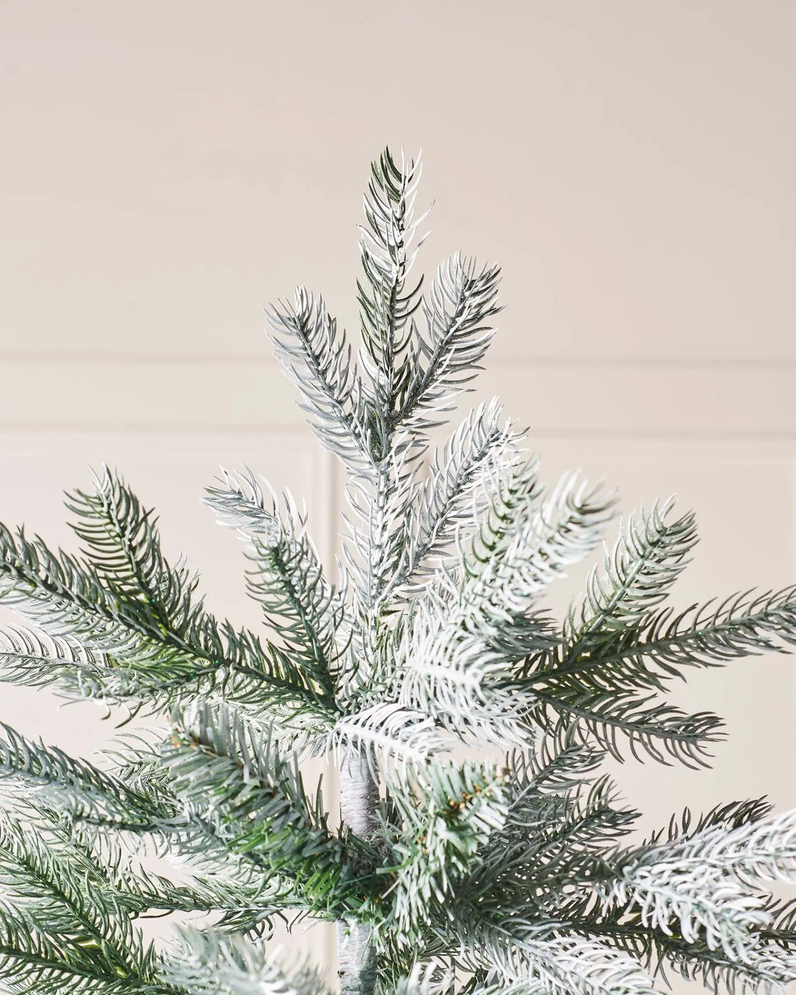 WeRChristmas Frosted Siberian Mixed Pine Christmas Tree, 6 Ft