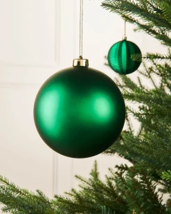WeRChristmas Green Large Matt Shatterproof Bauble, 15 Cm