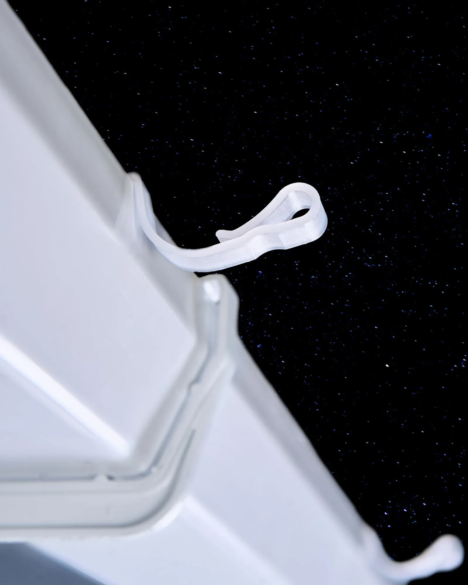 WeRChristmas Large Gutter Hooks, Pack Of 16
