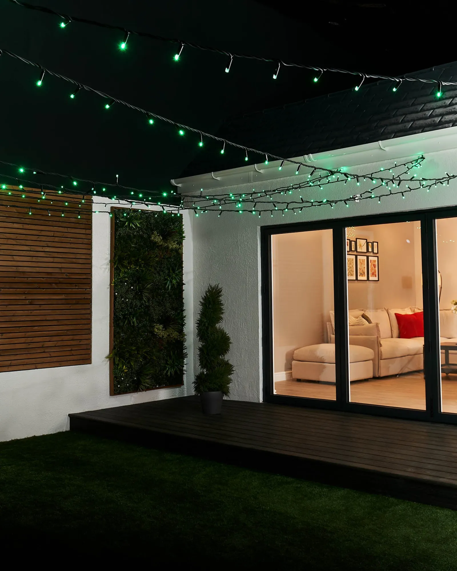 WeRChristmas LINK PRO LED String Lights, Black Cable, Green