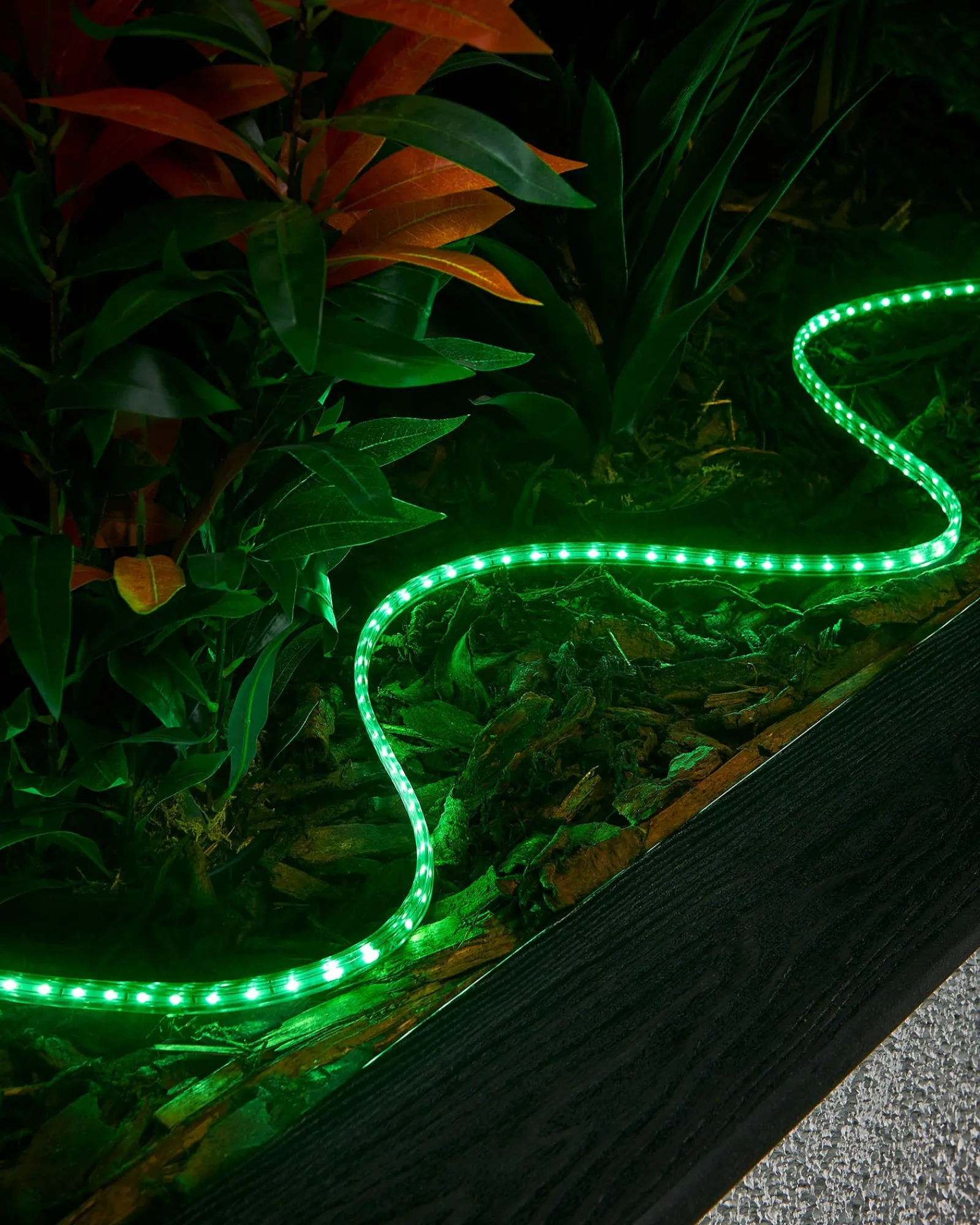 WeRChristmas LINK PRO Strip Light, Made To Measure, Green