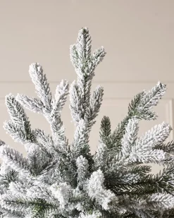 WeRChristmas Luxury Snow Flocked Christmas Tree, 7 Ft