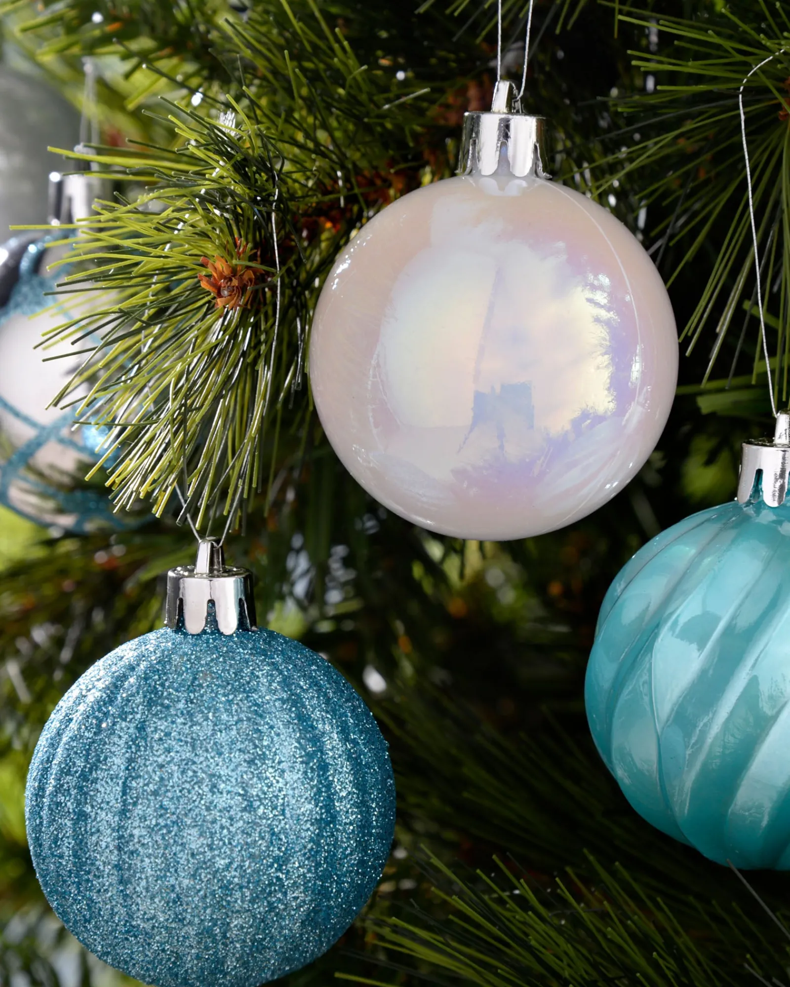 WeRChristmas Multi Blue Shatterproof Baubles, 48 Pack, 6 Cm