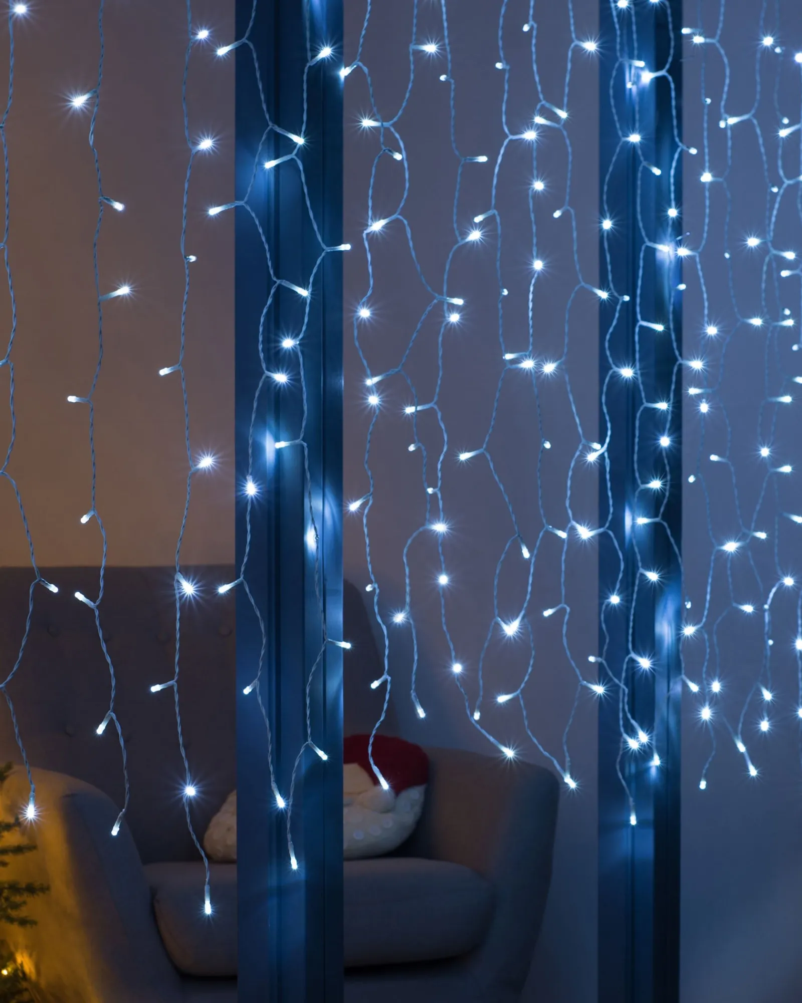 WeRChristmas Multi-Function 300 LED Connectable Curtain Light String, Bright White