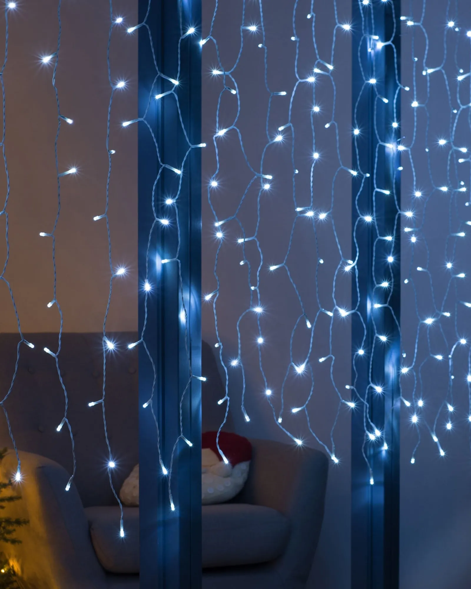 WeRChristmas Multi-Function 500 LED Connectable Curtain Light String, Bright White