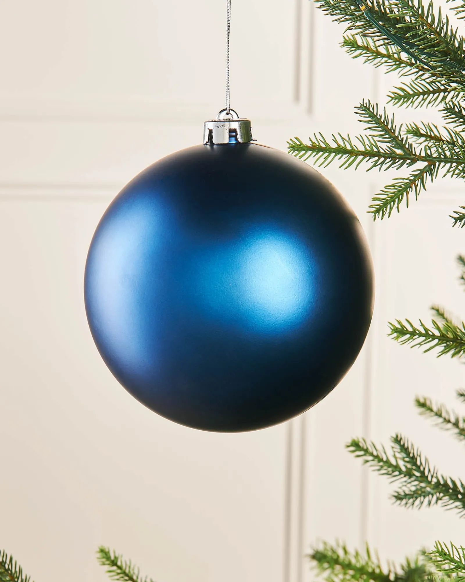 WeRChristmas Navy Blue Large Matt Shatterproof Bauble, 15 Cm