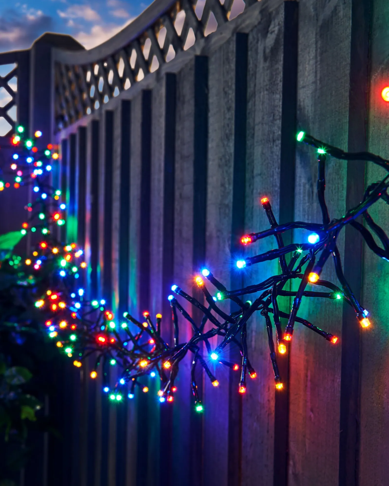 WeRChristmas Outdoor Cluster Multi-Function 500 LED Light String, Multi Colour
