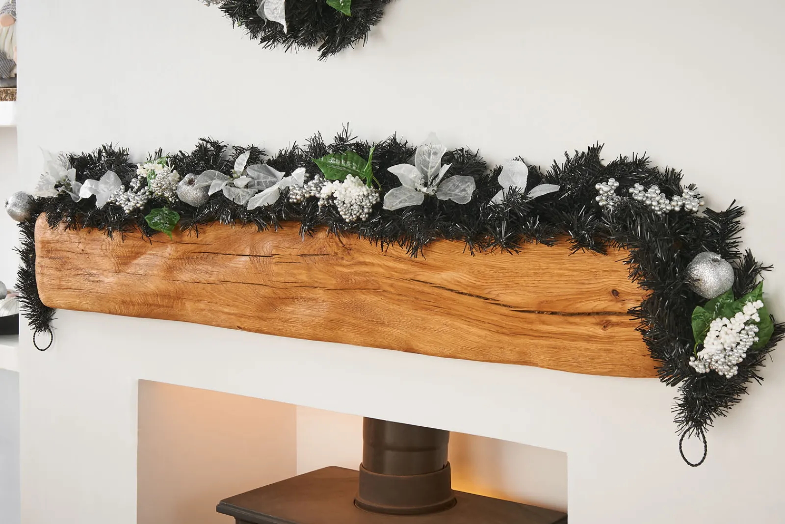 WeRChristmas Pre-Decorated Garland, Black/Silver, 6 Ft