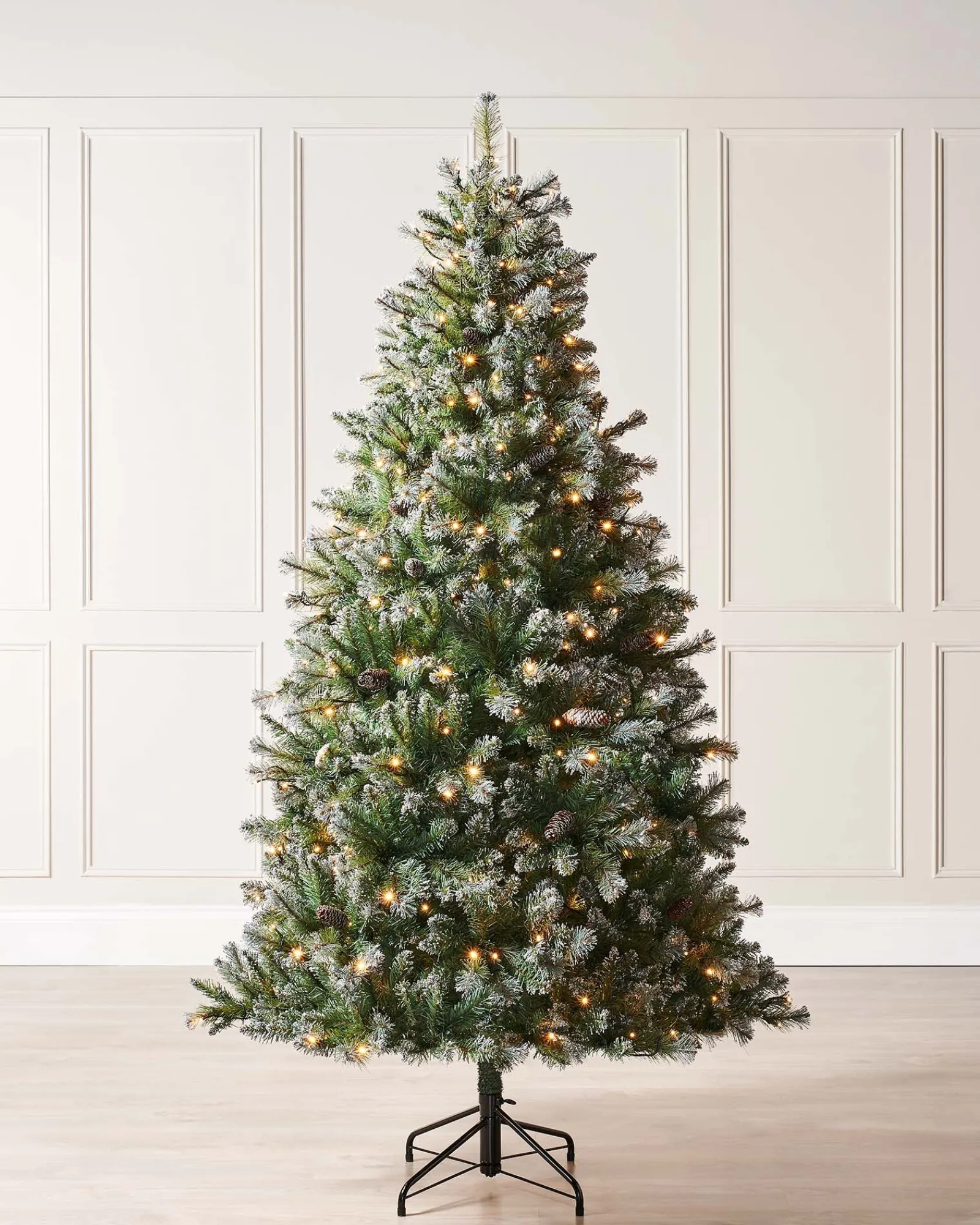 WeRChristmas Pre-lit Blue Brockton Spruce Christmas Tree, 5 Ft
