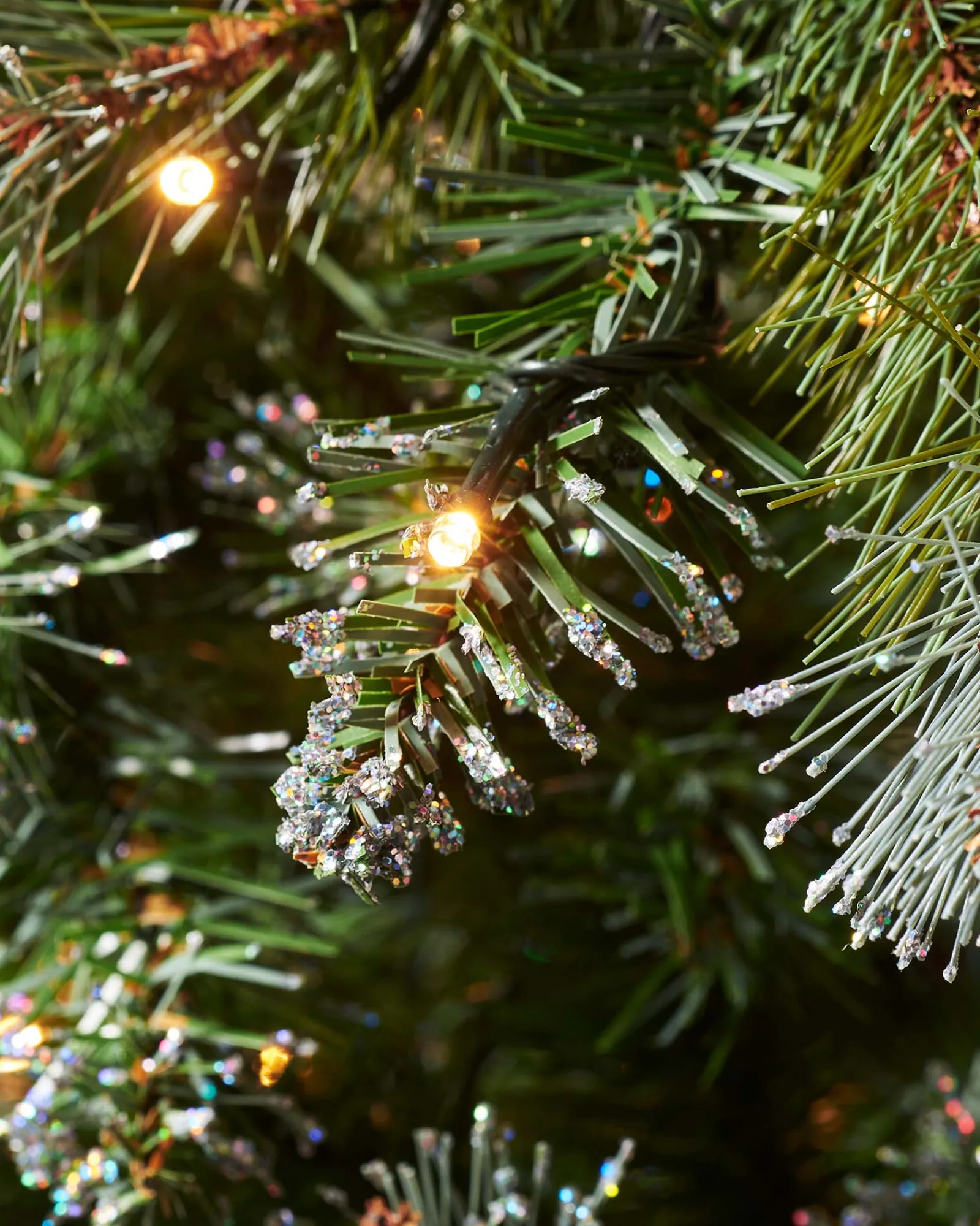 WeRChristmas Pre-lit Blue Brockton Spruce Christmas Tree, 5 Ft