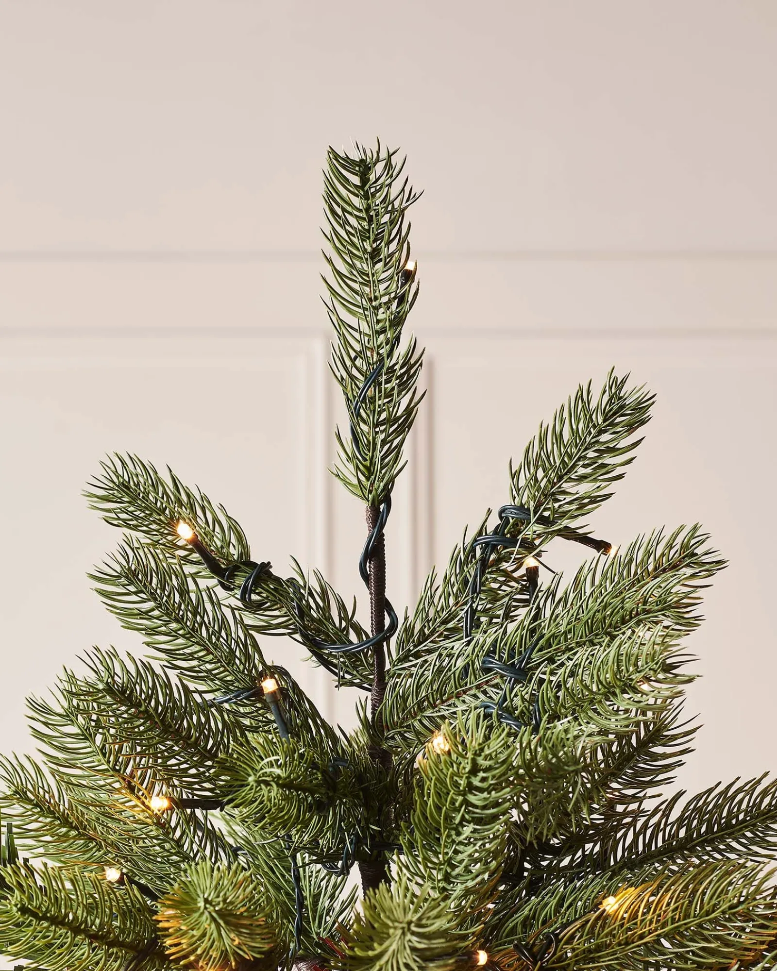 WeRChristmas Pre-Lit Craford Pine Christmas Tree, 9 Ft