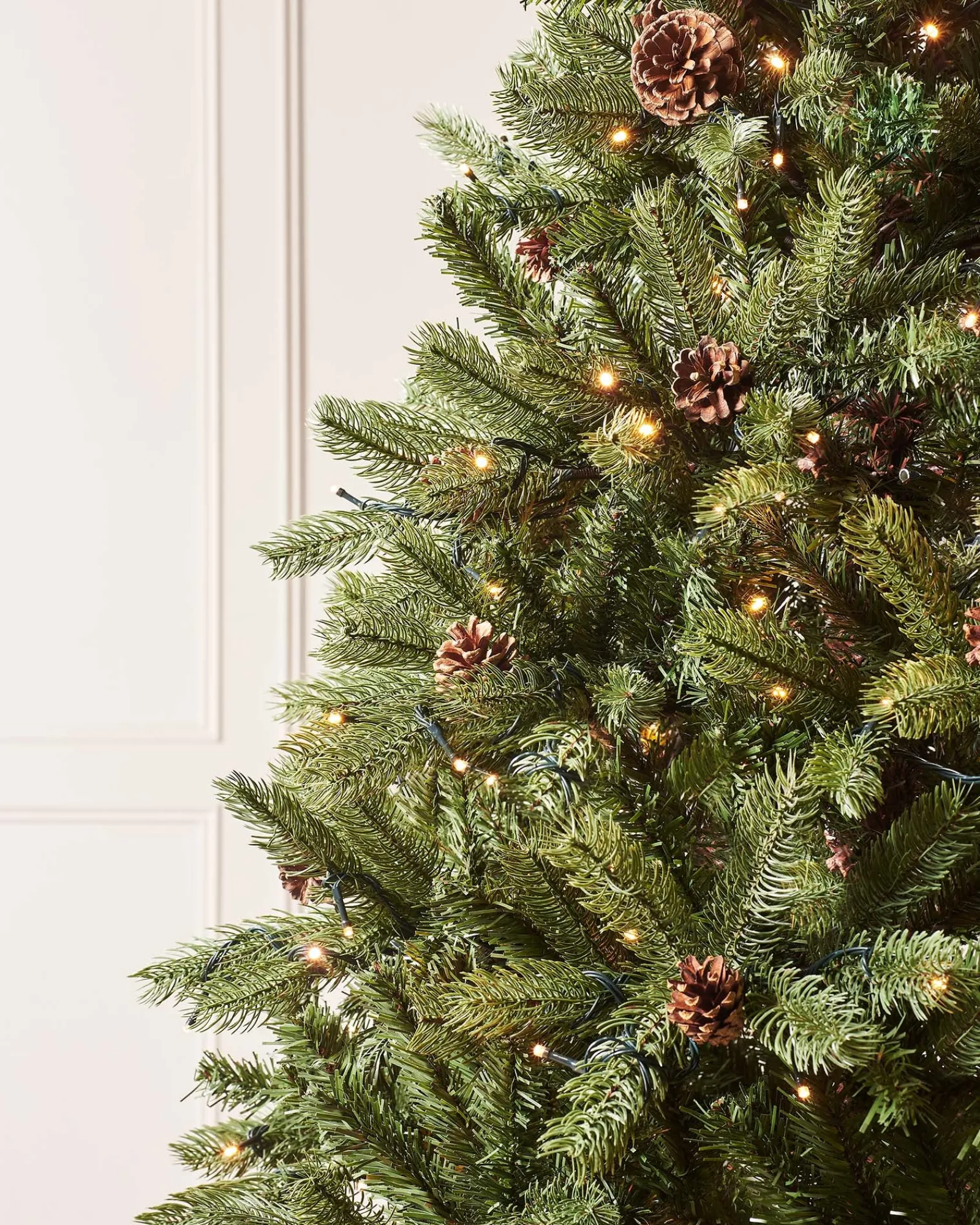 WeRChristmas Pre-Lit Craford Pine Christmas Tree, 9 Ft