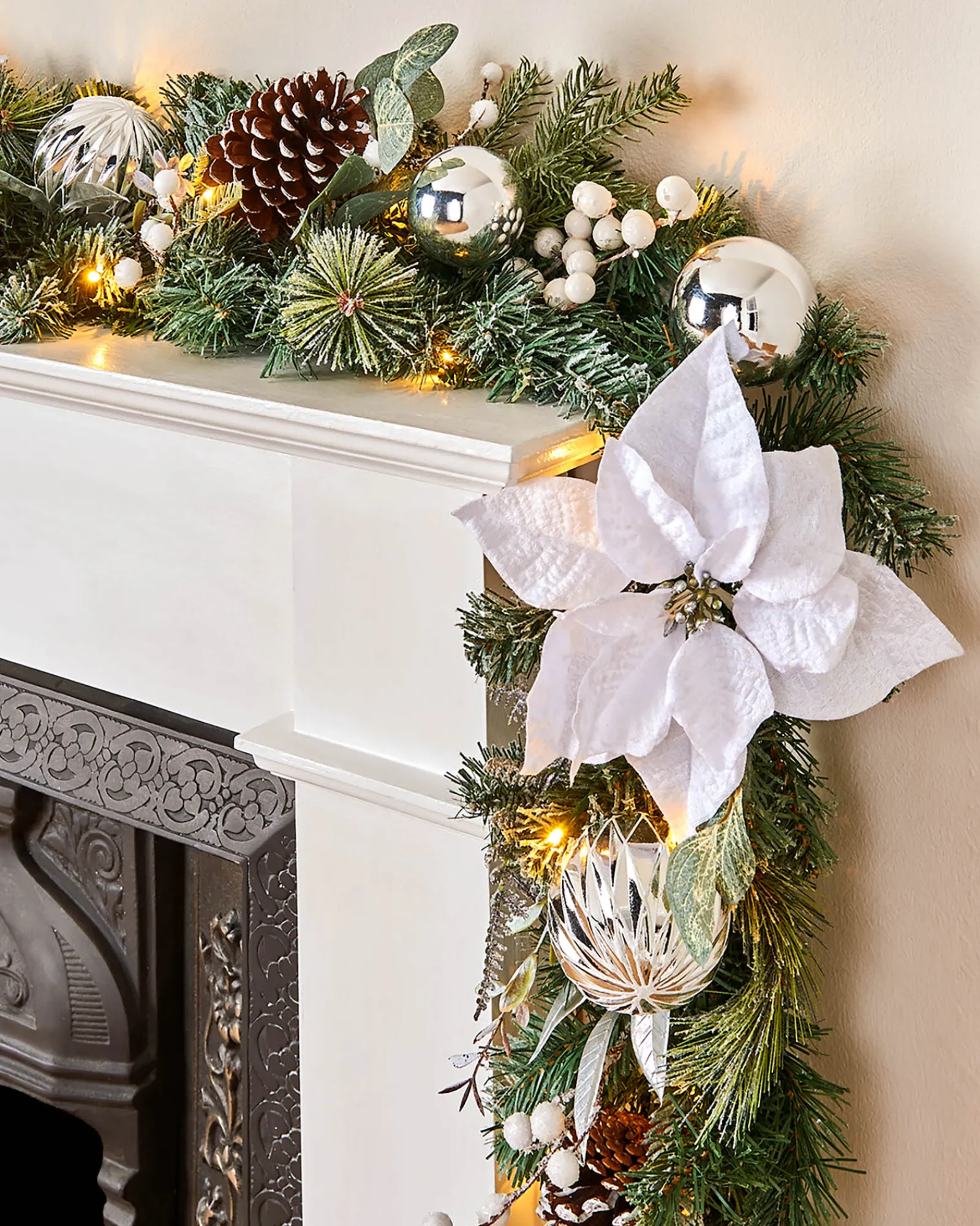 WeRChristmas Pre-Lit Decorated Frosted Garland, White/Silver, 9 Ft