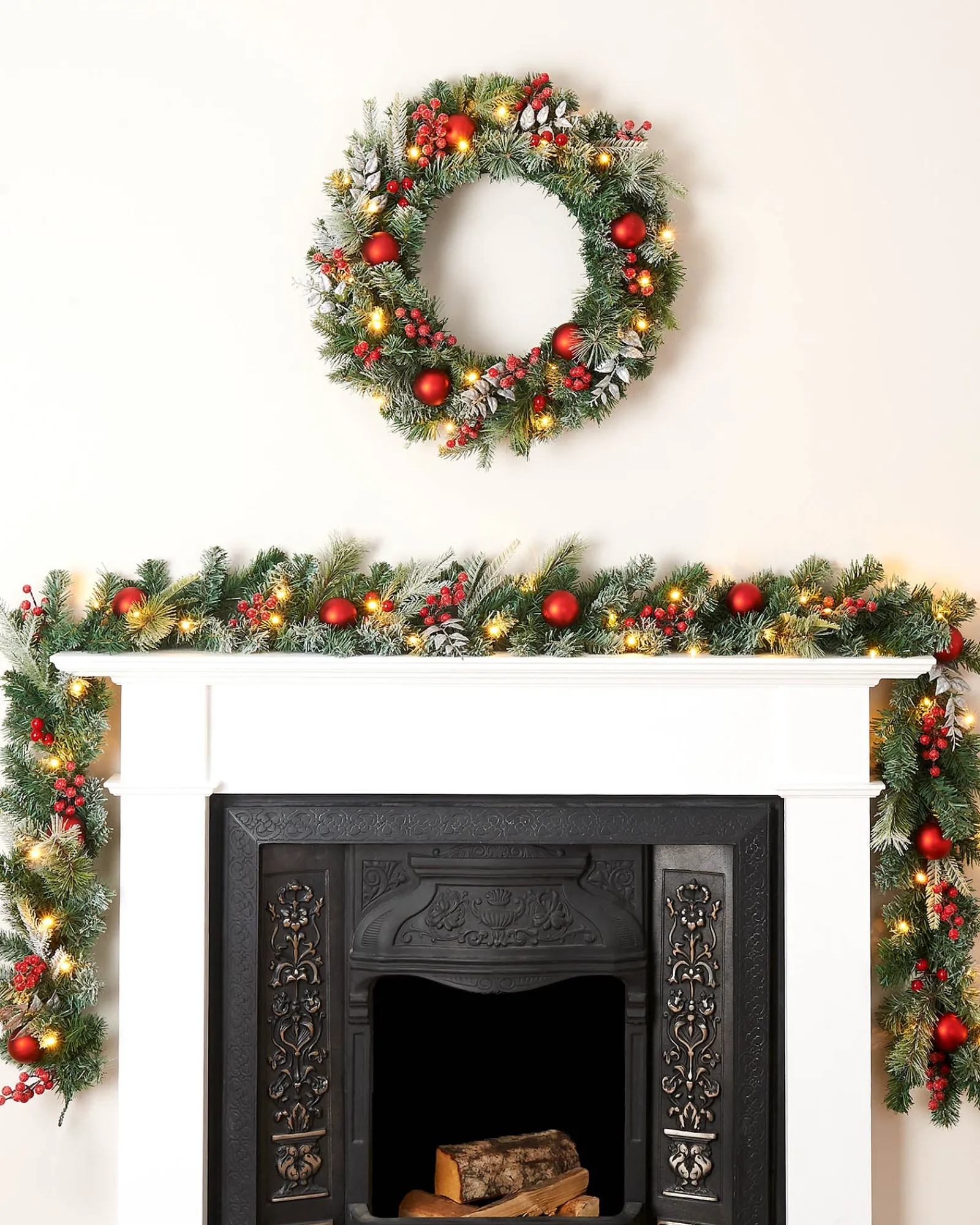 WeRChristmas Pre-Lit Decorated Frosted Garland, 9ft