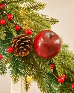 WeRChristmas Pre-Lit Decorated Garland, Apples & Cinnamon Sticks, 9 Ft