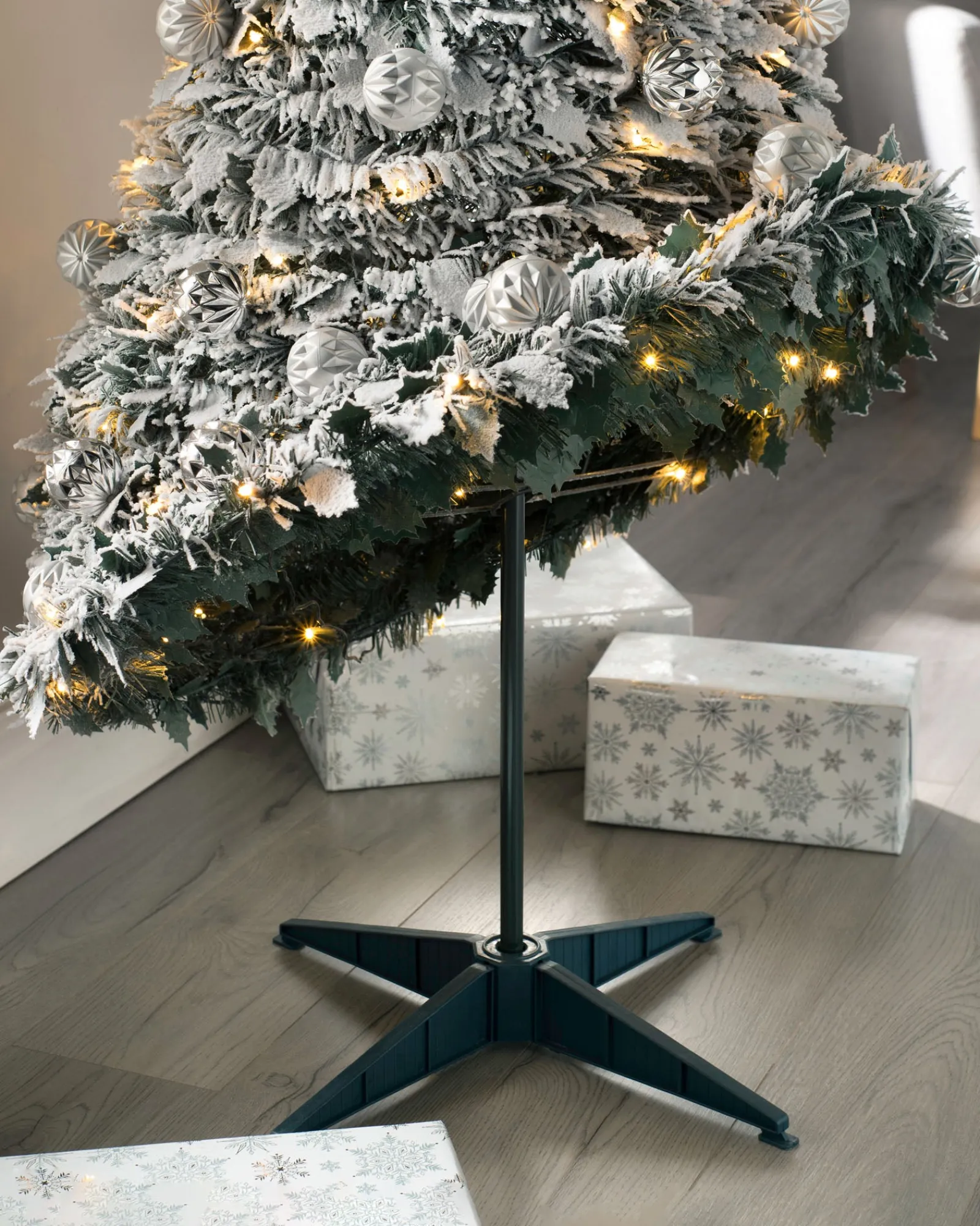 WeRChristmas Pre-Lit Decorated Pop-Up Snow Flocked Christmas Tree, 6 Ft