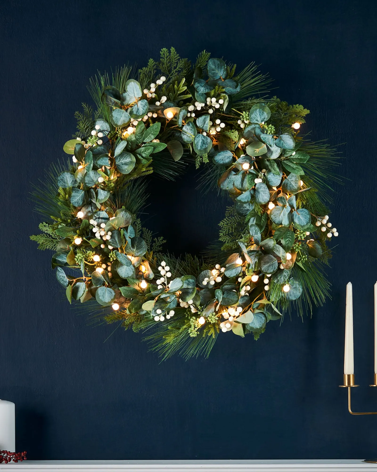WeRChristmas Pre-Lit Decorated Wreath, Berries & Eucalyptuses, 76 Cm