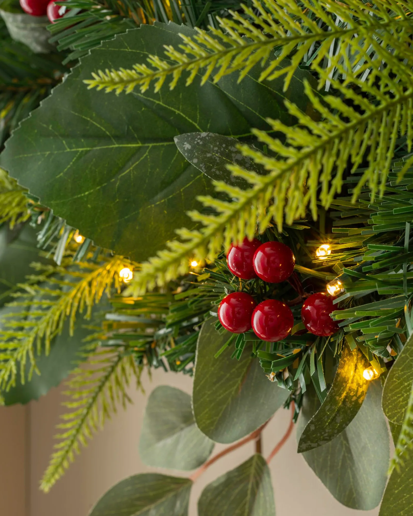 WeRChristmas Pre-Lit Decorated Wreath, Berries & Eucalyptuses, 60 Cm