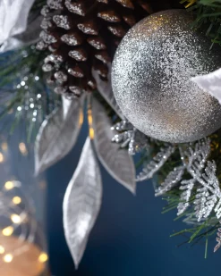 WeRChristmas Pre-Lit Extra Thick Wreath, Silver/White, 76 Cm