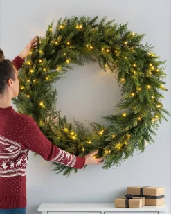 WeRChristmas Pre-Lit Fir Wreath, 1 M