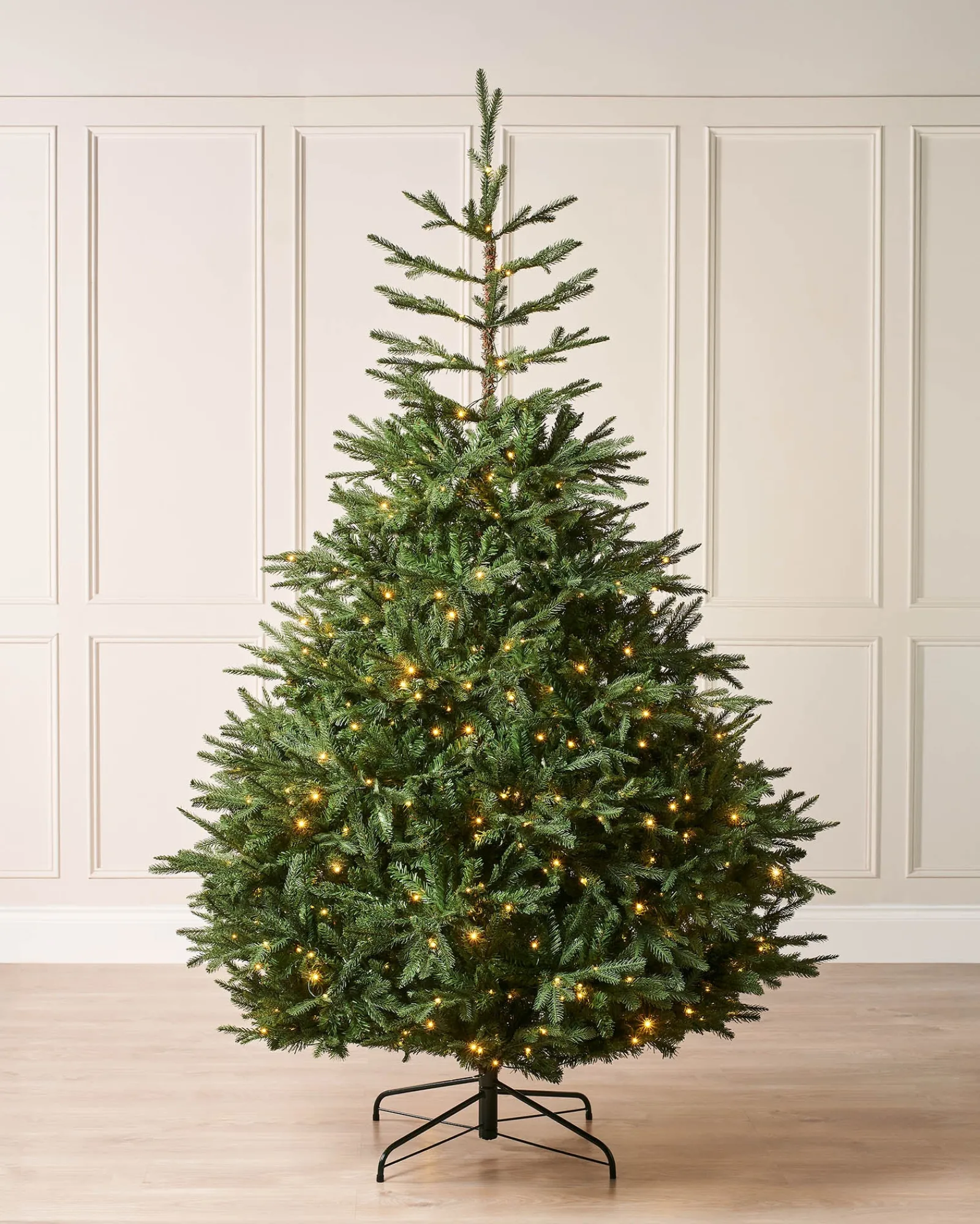 WeRChristmas Pre-Lit Grand Nordmann Fir Christmas Tree, 7 Ft