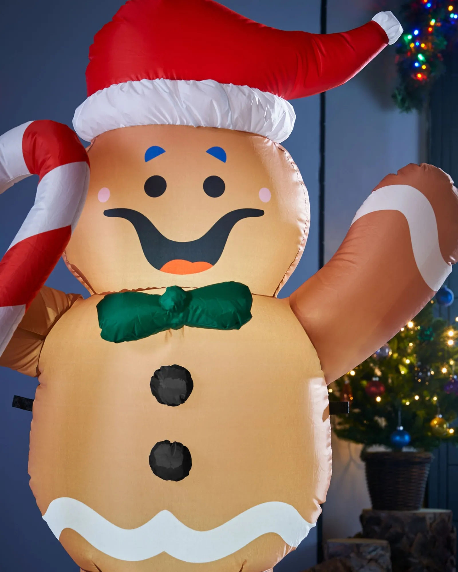 WeRChristmas Pre-Lit Inflatable Gingerbread Man With Candy Cane, 5 Ft