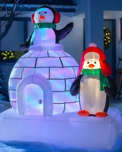 WeRChristmas Pre-Lit Inflatable Penguin Family And Igloo, 5 Ft