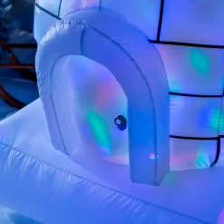 WeRChristmas Pre-Lit Inflatable Penguin Family And Igloo, 5 Ft
