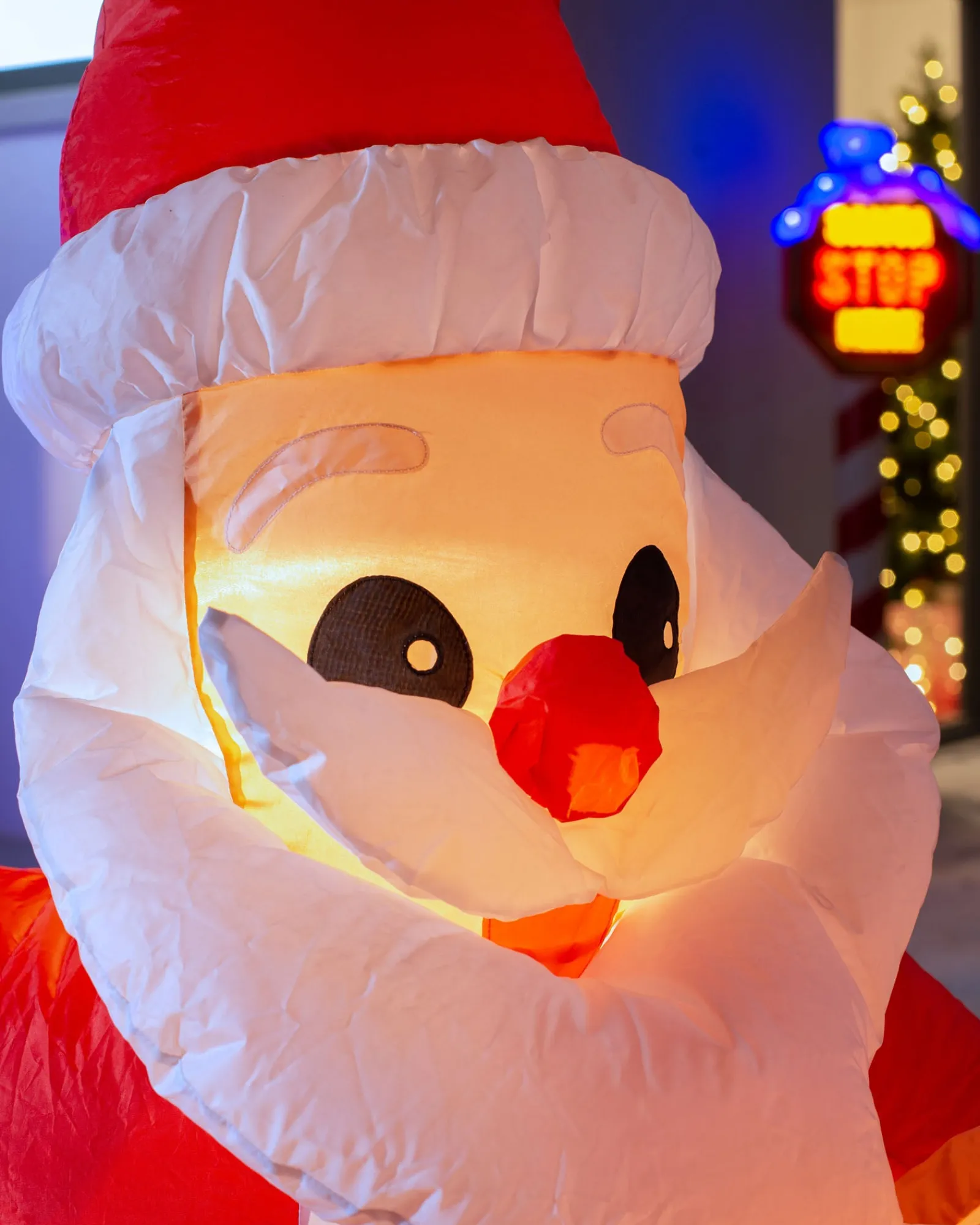 WeRChristmas Pre-Lit Inflatable Santa With Dog, 4 Ft