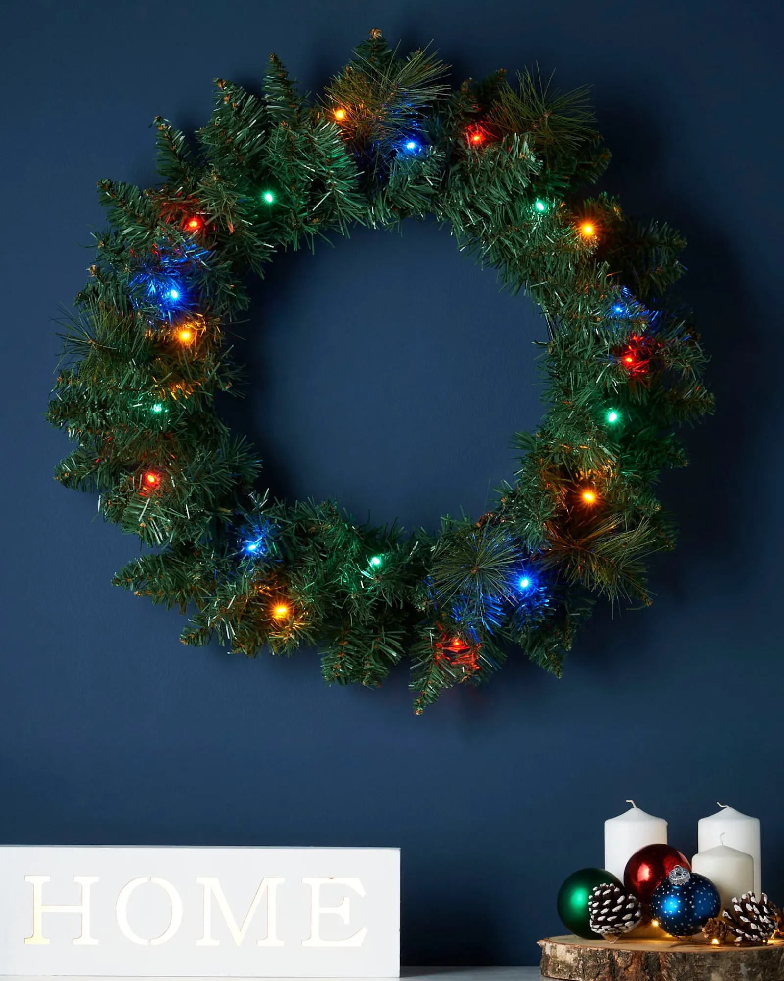 WeRChristmas Pre-Lit Multi-Coloured LEDs Wreath, 60 Cm