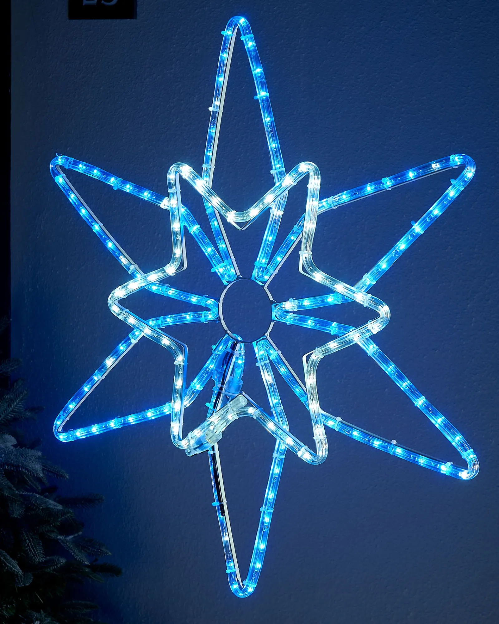 WeRChristmas Pre-Lit Northern Star Rope Light Silhouette, Blue/White, 64 Cm