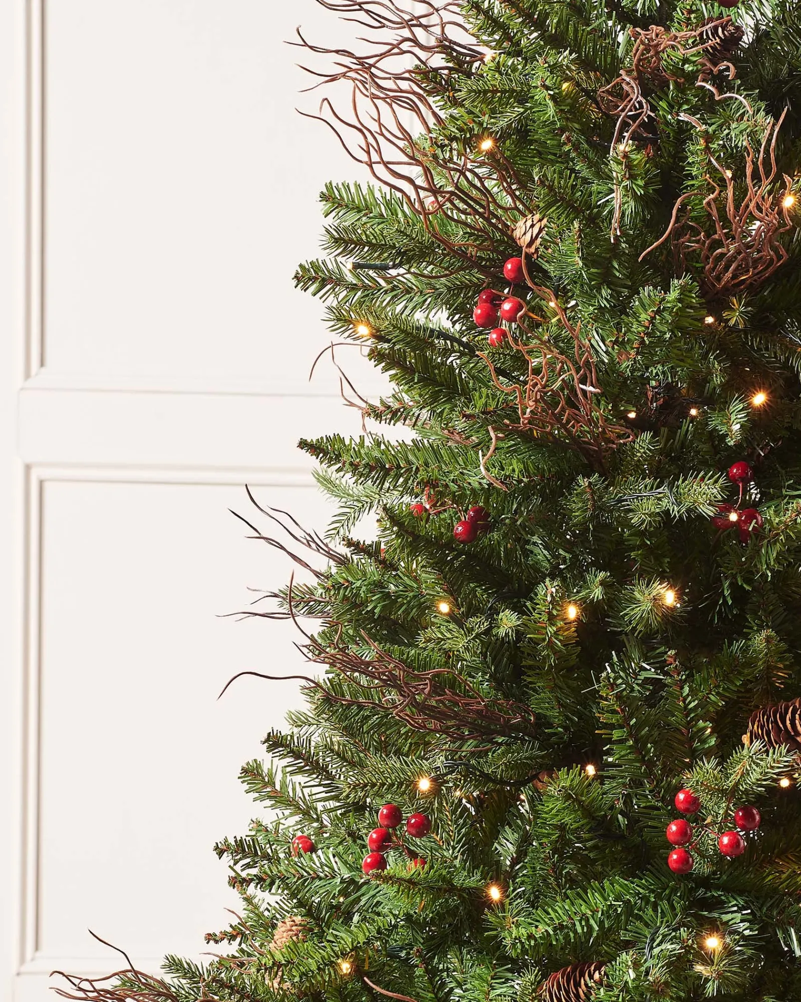 WeRChristmas Pre-Lit Pines & Berries Potted Christmas Tree, 4.5 Ft