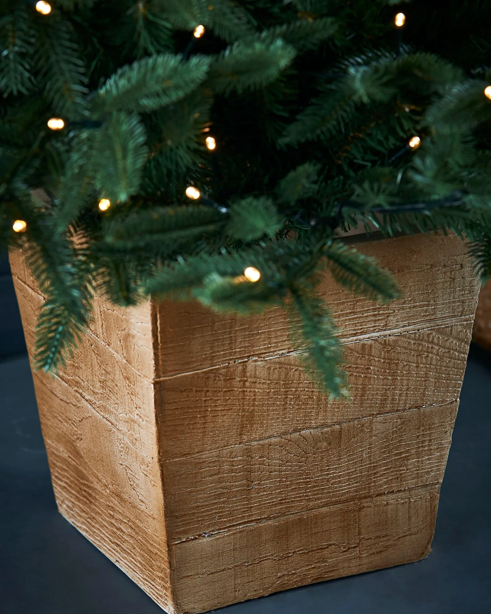 WeRChristmas Pre-Lit Potted Alaskan Fir Christmas Tree, 4 Ft
