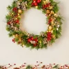 WeRChristmas Pre-Lit Red Berry Mixed Tip Wreath, 76 Cm
