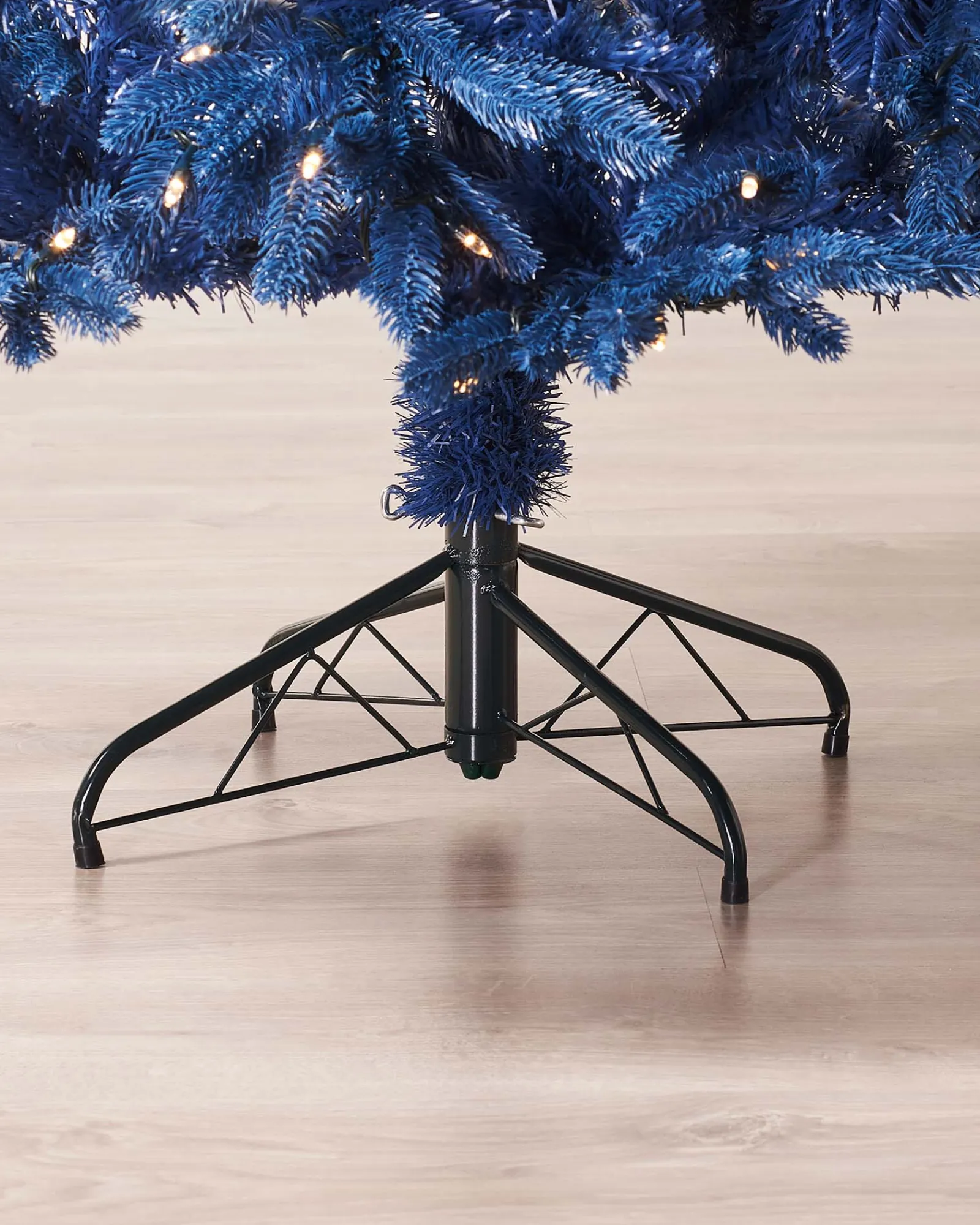 WeRChristmas Pre-Lit Sapphire Blue Christmas Tree, 7 Ft