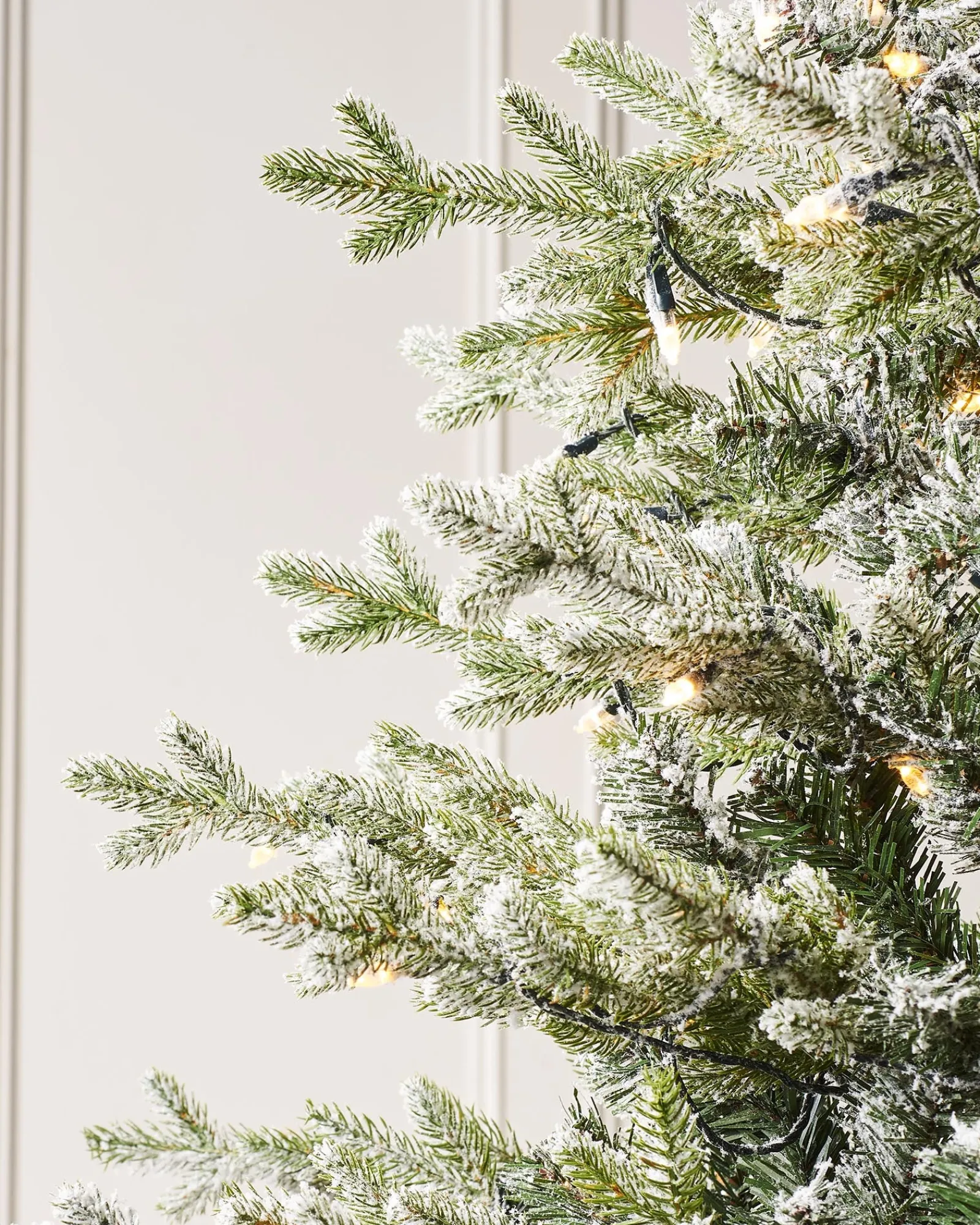 WeRChristmas Pre-Lit Snow Flocked Fraser Fir Christmas Tree, 7 Ft