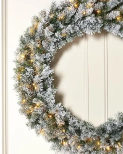 WeRChristmas Pre-Lit Snow Flocked Majestic Wreath, 1 M
