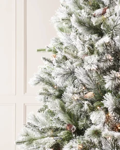 WeRChristmas Pre-Lit Snow Flocked Mixed Pine Christmas Tree, 6 Ft